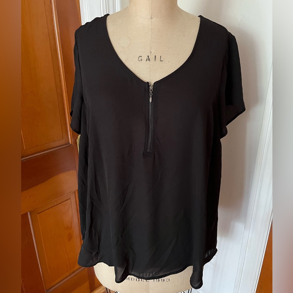 Torrid Blouse in Size 1